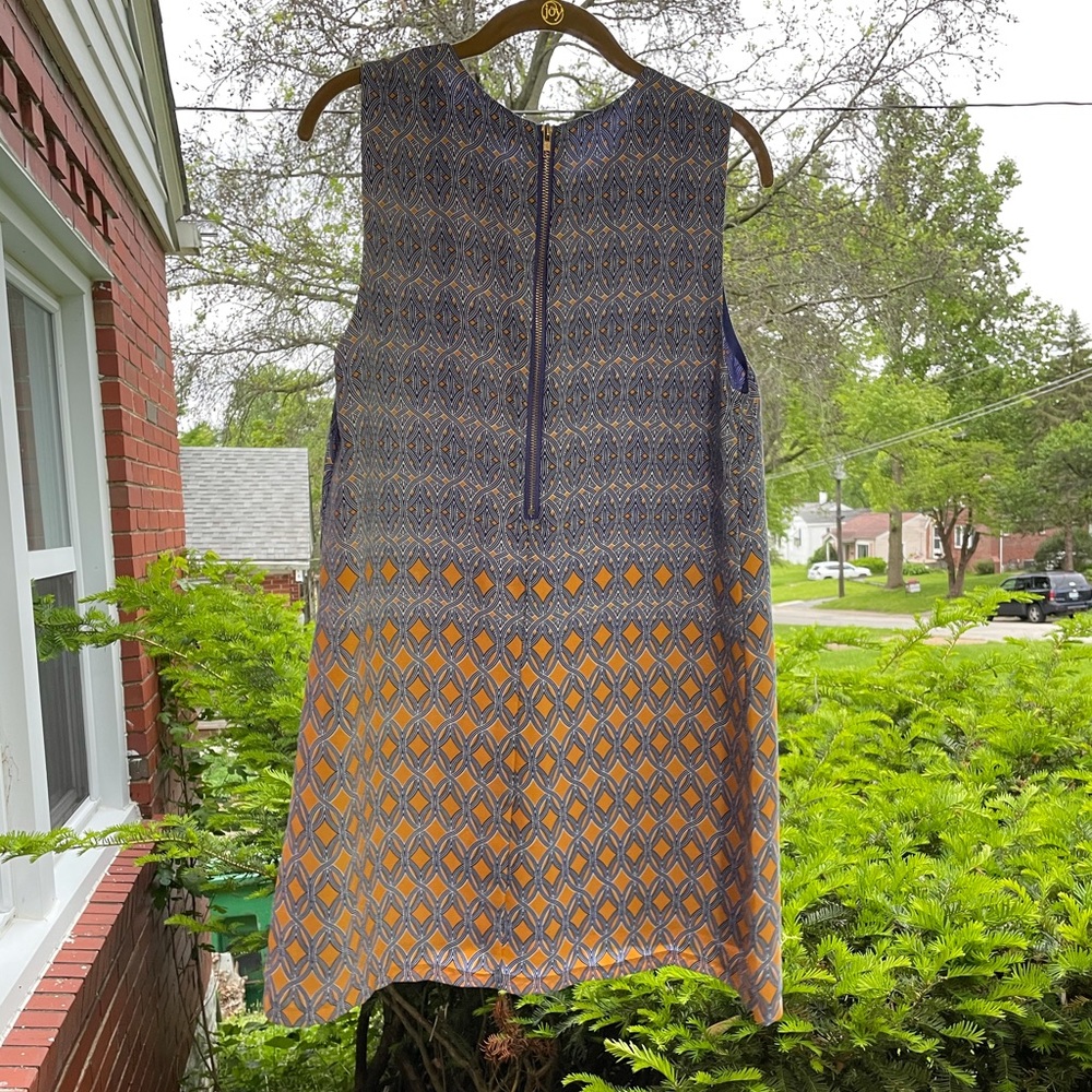 Fun dress! - Picture 3 of 8